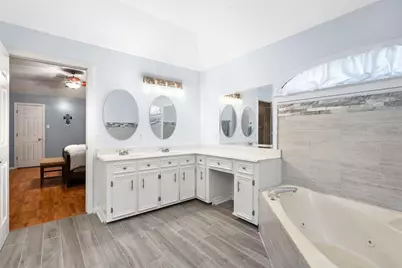 12446 Chalmette Street, Houston, TX 77015 - Photo 11