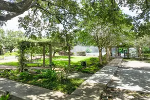 9243 Westwood Village Dr, Houston, TX 77036 - Photo 35
