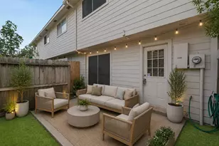 9243 Westwood Village Dr, Houston, TX 77036 - Photo 31