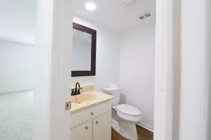 9243 Westwood Village Dr, Houston, TX 77036 - Photo 15