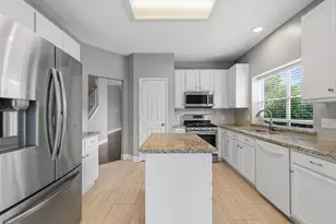 9327 Restover Ln, Houston, TX 77064 - Photo 3