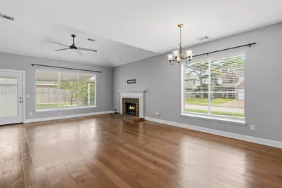 9327 Restover Lane, Houston, TX 77064 - Photo 15