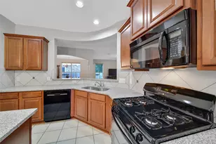 118 Magnolia Grove Ln, Conroe, TX 77384 - Photo 9