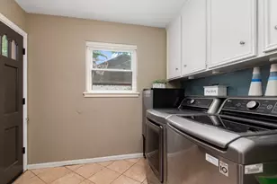 6611 Chancellor Dr, Spring, TX 77379 - Photo 9