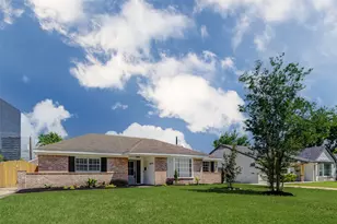 14026 Britoak Ln, Houston, TX 77079 - Photo 1