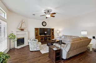 222 Willowood Dr, League City, TX 77573 - Photo 5