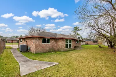 7215 Valmont Drive, Houston, TX 77016 - Photo 13