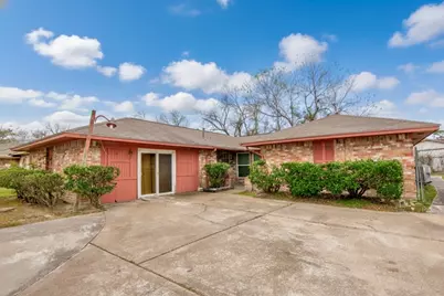 7215 Valmont Drive, Houston, TX 77016 - Photo 1
