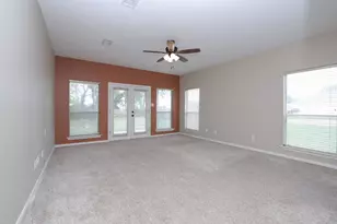 105 Lawrence Marshall Dr, Hempstead, TX 77445 - Photo 19