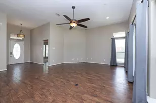 105 Lawrence Marshall Dr, Hempstead, TX 77445 - Photo 11