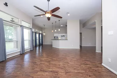 105 Lawrence Marshall Dr, Hempstead, TX 77445 - Photo 9