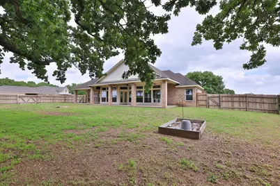 105 Lawrence Marshall Dr, Hempstead, TX 77445 - Photo 37