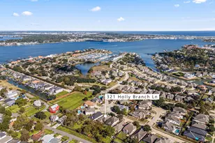 321 Holly Branch Ln, Kemah, TX 77565 - Photo 19