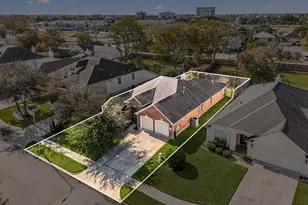 321 Holly Branch Ln, Kemah, TX 77565 - Photo 27