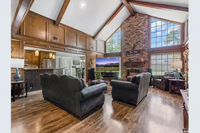 5210 Green Springs Drive, Houston, TX 77066 - Photo 7