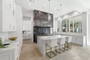 2615 Yupon St, Houston, TX 77006 - Photo 13