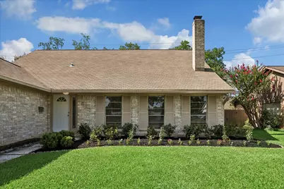 813 Lakeview Drive, Sugar Land, TX 77498 - Photo 7