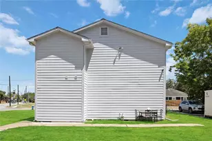 2423 Lucas St, Houston, TX 77026 - Photo 27