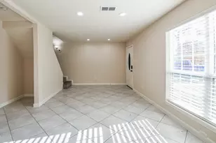 6803 La Violetta Dr, Houston, TX 77083 - Photo 11