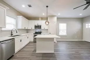 4405 Mallow St, Houston, TX 77051 - Photo 7