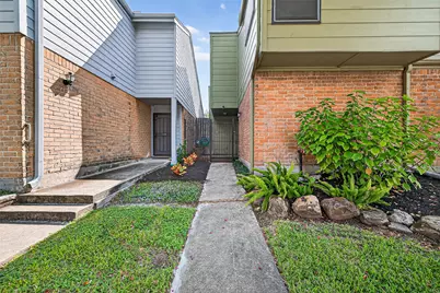 1917 Trixie Lane, Houston, TX 77042 - Photo 5