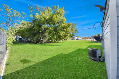 11025 Muscatine Street, Houston, TX 77029 - Photo 29