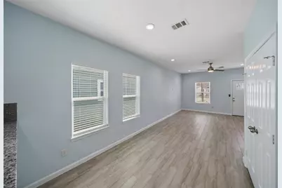 241 Ridgeside, Montgomery, TX 77316 - Photo 5