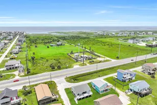 21423 Gulf Dr, Galveston, TX 77554 - Photo 9