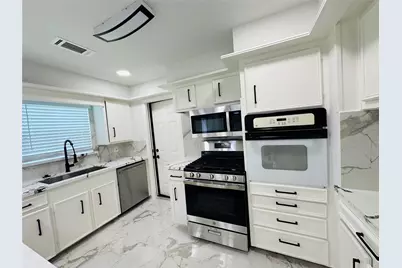 7131 Carvel Lane, Houston, TX 77074 - Photo 13