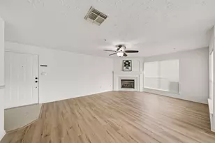 8051 Bay Branch Dr, The Woodlands, TX 77382 - Photo 5