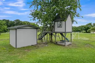 12304 Maggie Ln, Willis, TX 77318 - Photo 31
