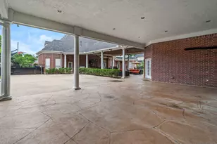 8214 Forest Gate Dr, Sugar Land, TX 77479 - Photo 39