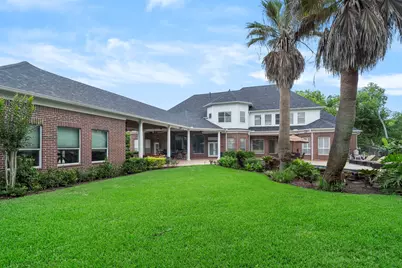 8214 Forest Gate Drive, Sugar Land, TX 77479 - Photo 49