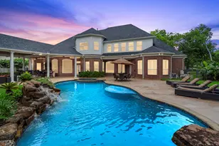 8214 Forest Gate Dr, Sugar Land, TX 77479 - Photo 49