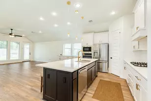 10115 Stride Ct, Rosharon, TX 77583 - Photo 11