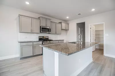 5307 W Bayou Maison Circle, Dickinson, TX 77539 - Photo 3