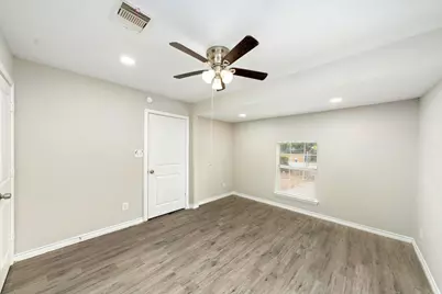 3561 Nathaniel Brown Street, Houston, TX 77021 - Photo 7
