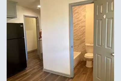 5301 Collingsworth Street #10, Houston, TX 77026 - Photo 9