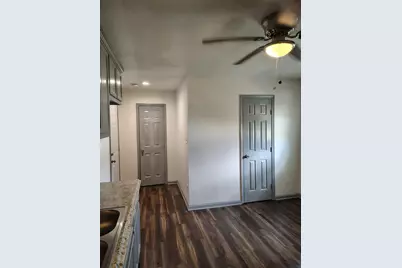 5301 Collingsworth Street #10, Houston, TX 77026 - Photo 7