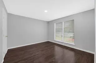 6326 Cambridge Glen Ln, Houston, TX 77035 - Photo 13