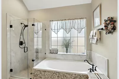 98 S Dreamweaver Circle, The Woodlands, TX 77380 - Photo 15