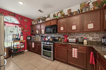 1019 Arnica Street, Baytown, TX 77521 - Photo 9