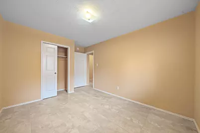 9135 Reagan Meadow Court, Houston, TX 77064 - Photo 9