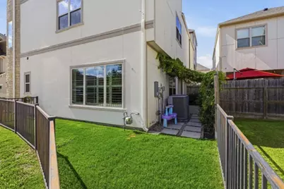 2302 Fall Run Drive, Houston, TX 77055 - Photo 37