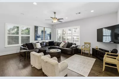 2302 Fall Run Drive, Houston, TX 77055 - Photo 19
