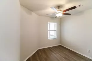 10714 Sunlit St, Conroe, TX 77303 - Photo 9