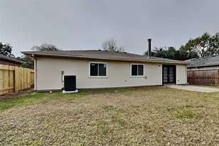 28826 Stapleford St, Spring, TX 77386 - Photo 17