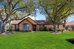 7905 Chain St, Houston, TX 77033 - Photo 1