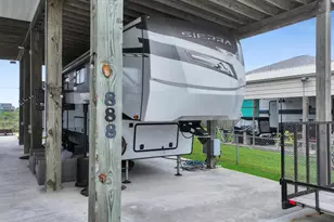 888 S East Rd, Crystal Beach, TX 77650 - Photo 17