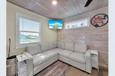 888 S East Road, Crystal Beach, TX 77650 - Photo 39